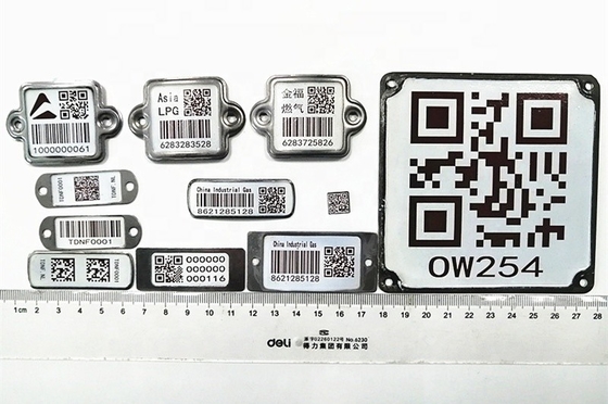 O código de barras cerâmico do metal SS304 etiqueta a resistência UV para seguir o ativo